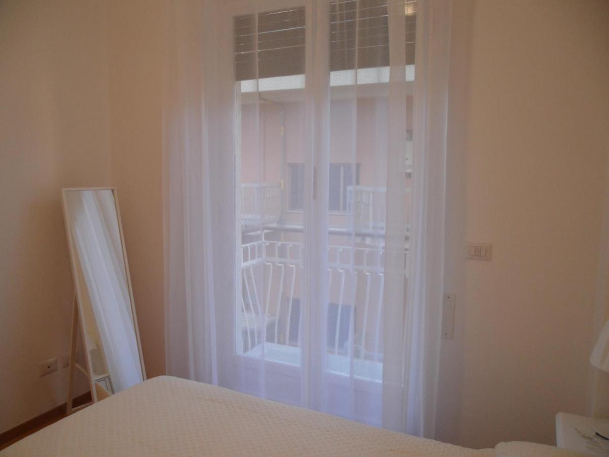 La Vie En Rose Apartment Рапало Екстериор снимка