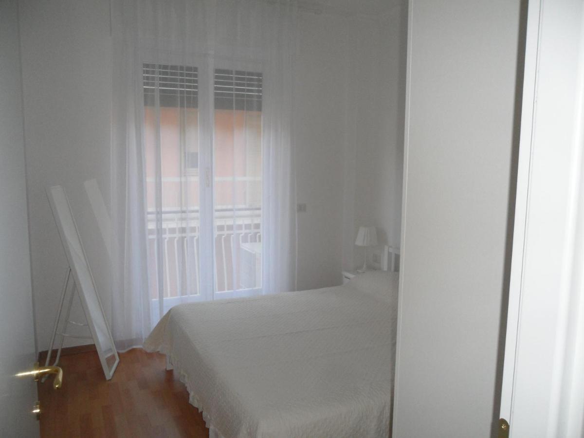 La Vie En Rose Apartment Рапало Екстериор снимка