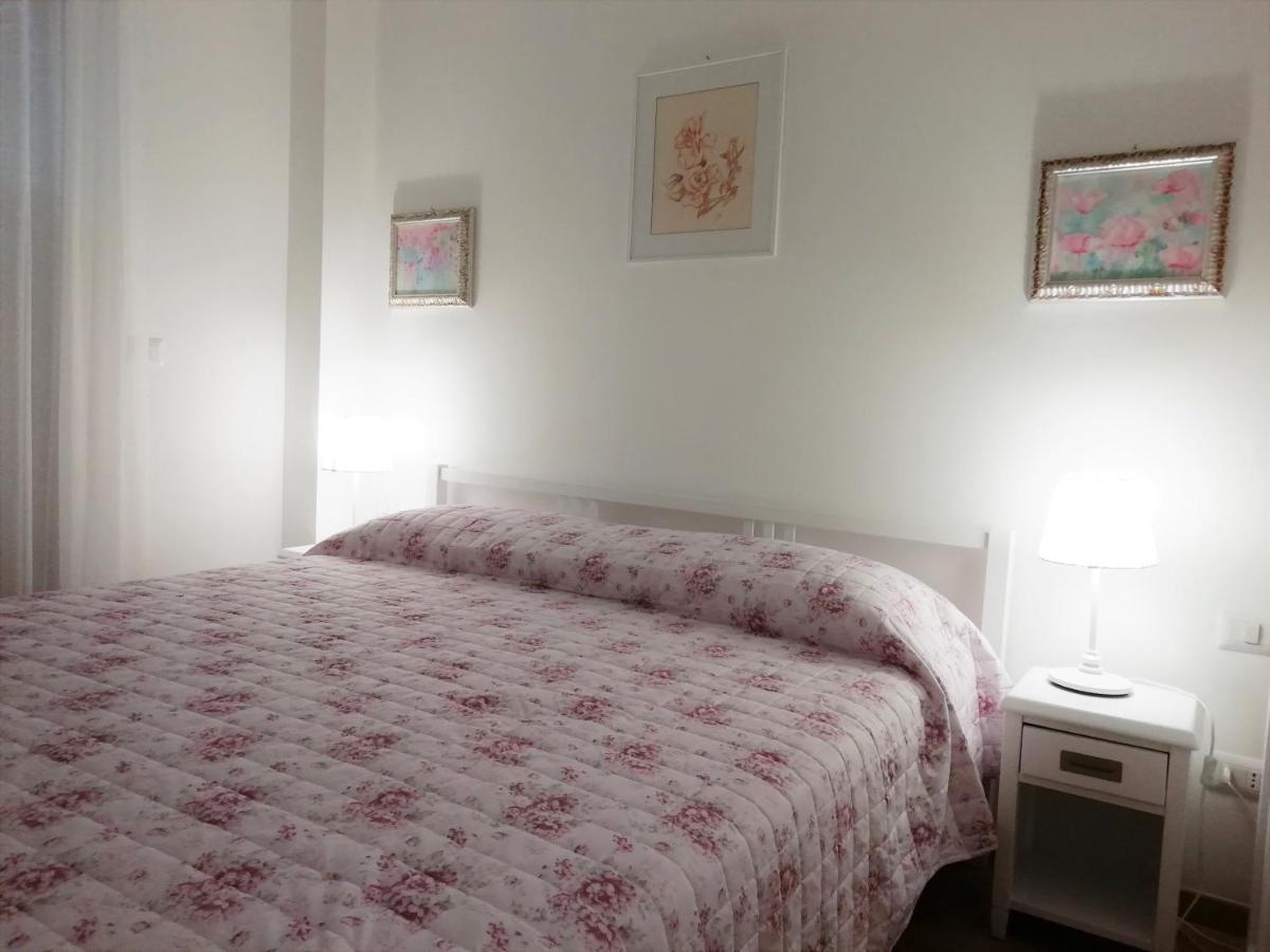 La Vie En Rose Apartment Рапало Екстериор снимка